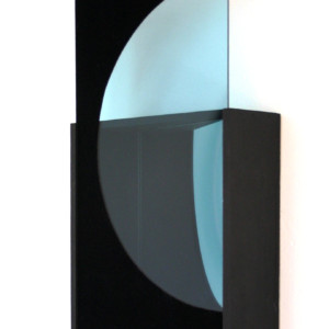 Holz, Folie, Acrylglasscheibe, Spiegel, 51,3 x 26,4 x 10,5 cm, 2017