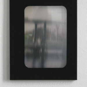 Objektkasten mit Foto, Lentikularfolie und Samtfolie, 38,8 x 28,8 cm, 2018